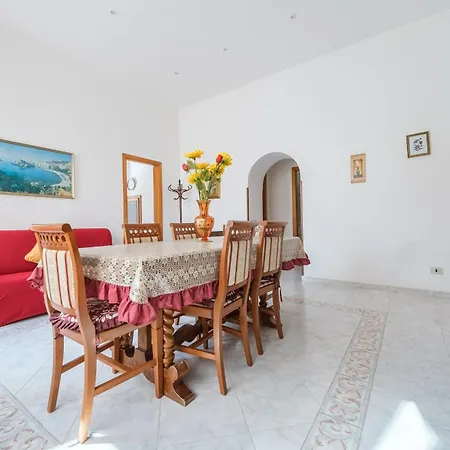 Casa Sole A Canneto Holiday home